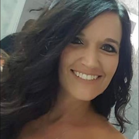 Meet your Posher, Melanie - Picture 1 of 1